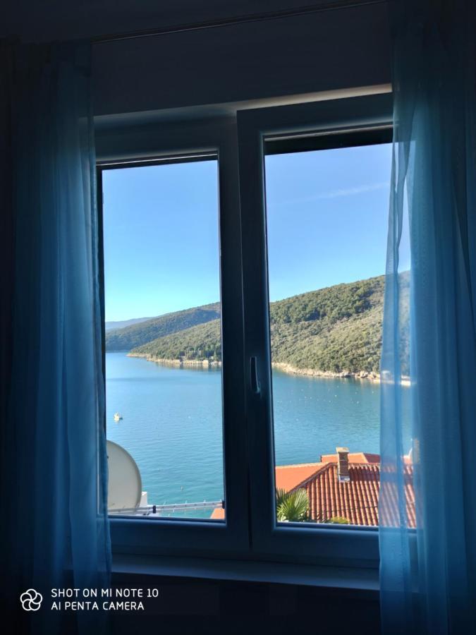 Apartment Noemi With A Direct Beach View Rabac Exterior foto